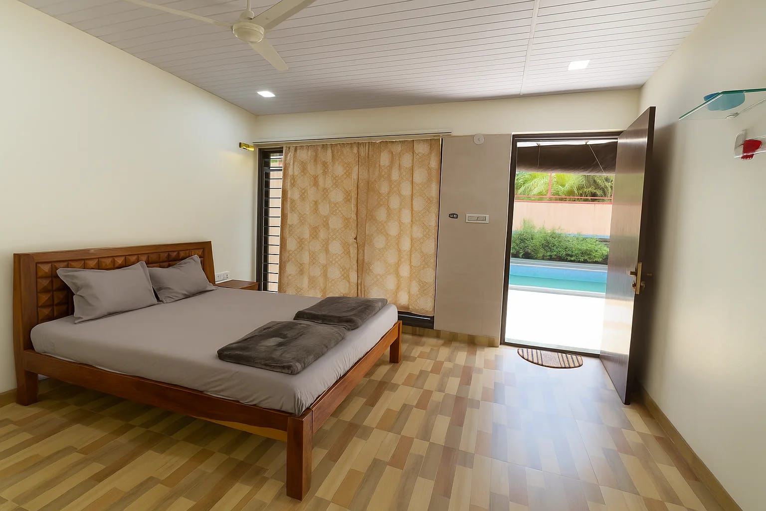 3 BHK Party Villa In Neral 5 Gokul Villa Neral: bedroom