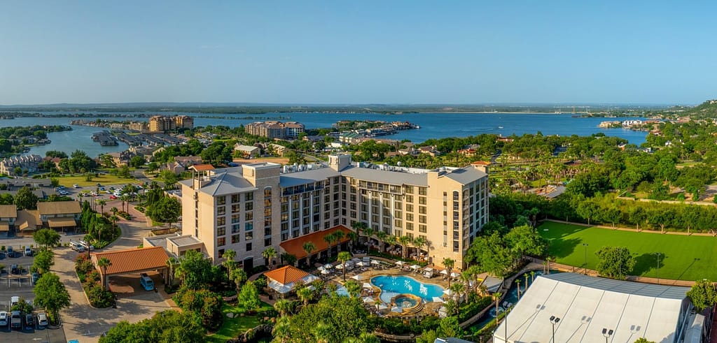 Where to Stay: Horseshoe Bay Resort