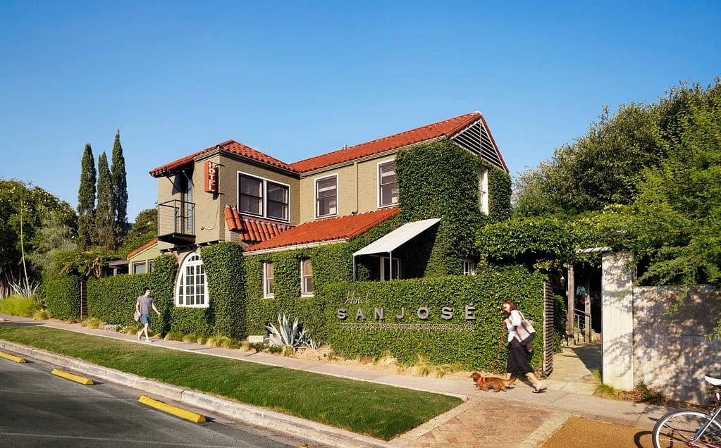 Where to Stay: Hotel San José