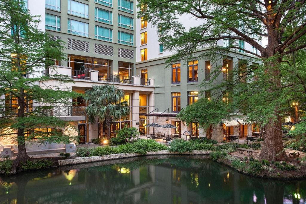 Romantic Weekend Getaways Near San Antonio: 10 Top Picks 2026 5 Hotel Contessa: Unwind with Premium San Antonio Romantic Getaway Packages
