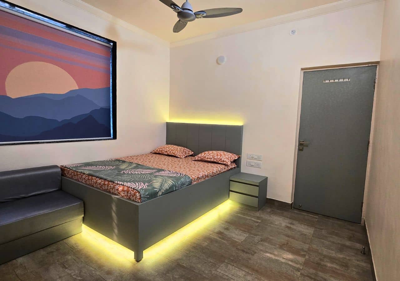 6 identical bedrooms at Vandana Villa