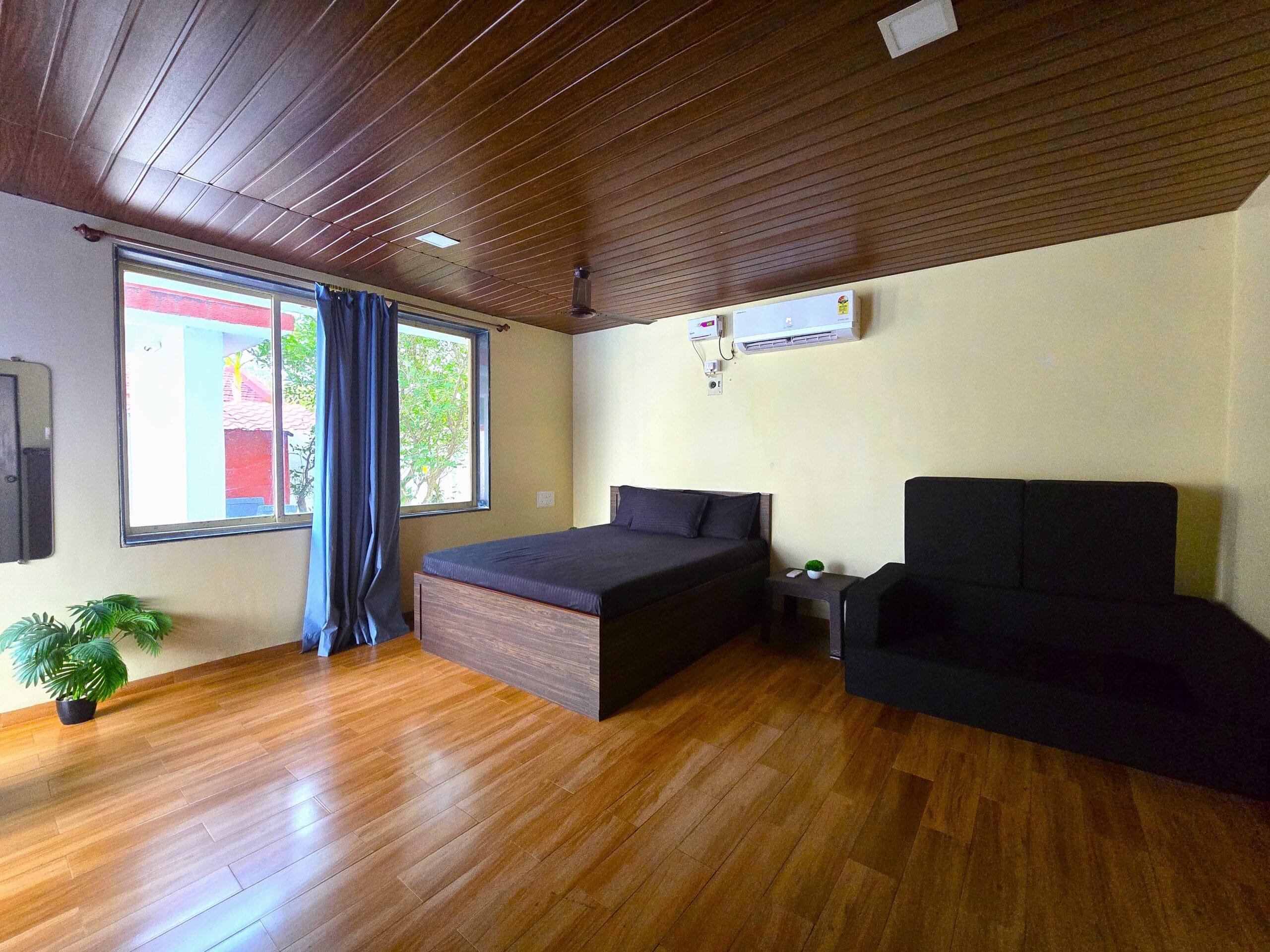 Bedroom (1)