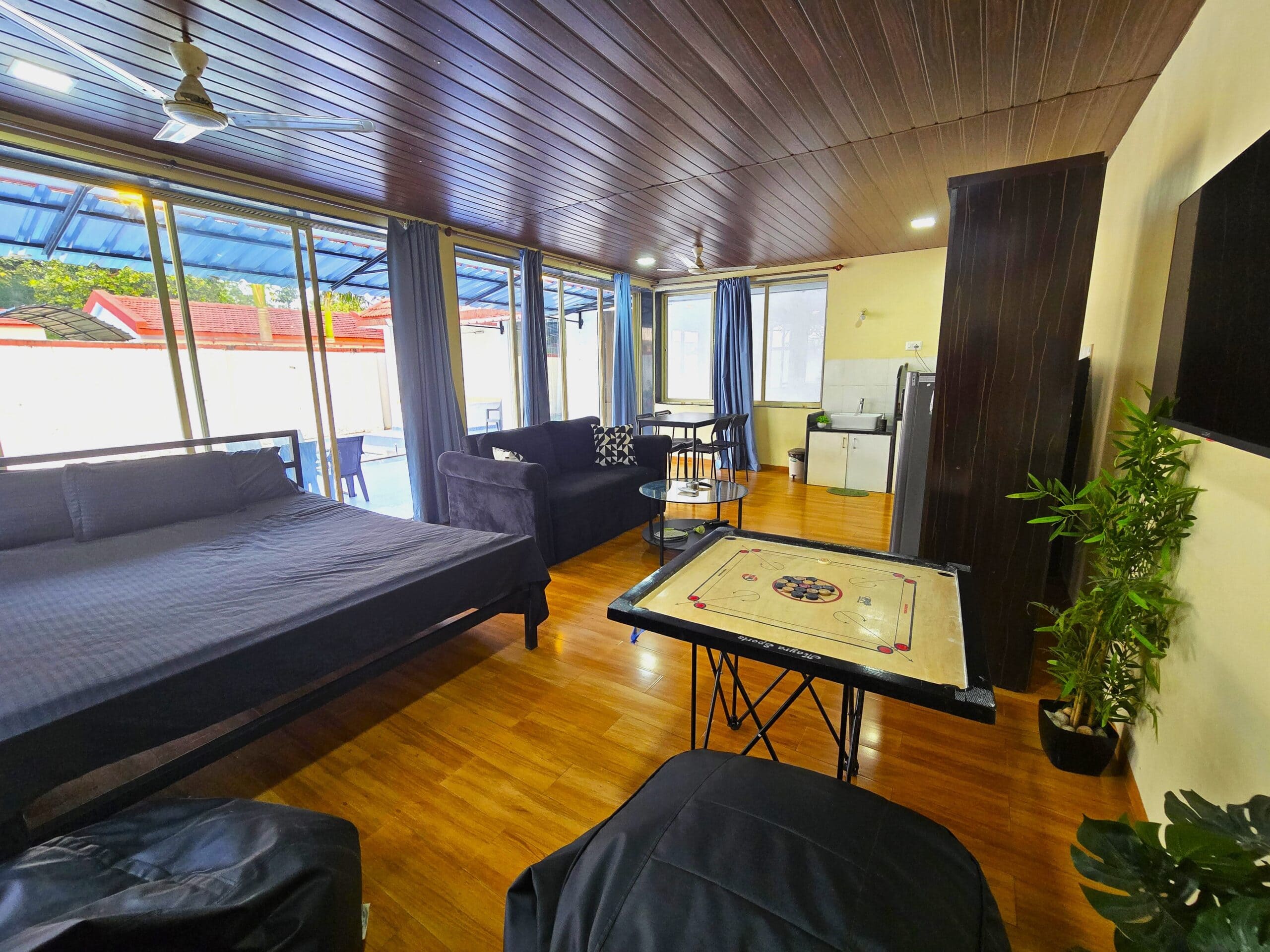 Living Room (7)