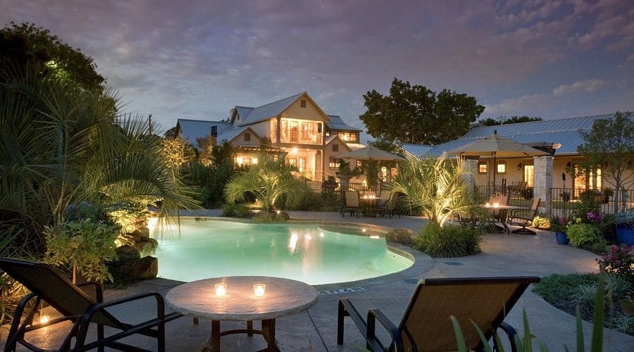 Where to Stay: Inn on Lake Granbury & Hotel Lucy